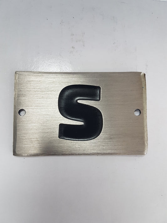 ±  Badge Lid S