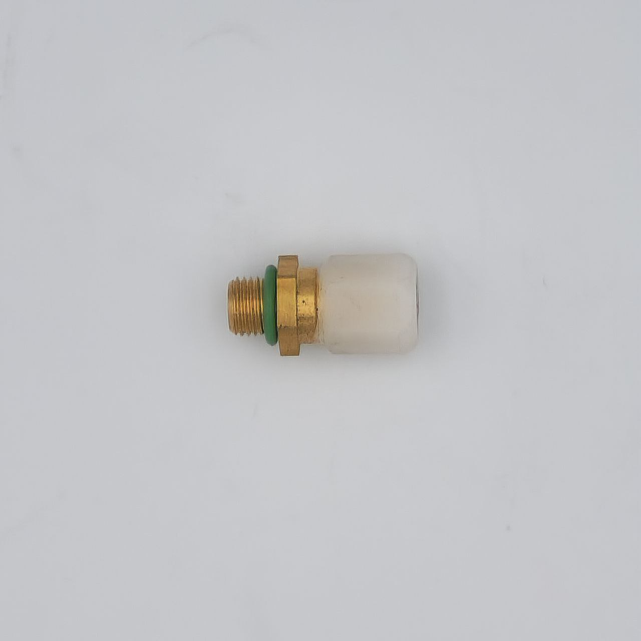 Pressure switch adapter Reciever drier- Male1/4" - Male1/4" R12